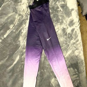 NikePro hyperwarm dryfit legging